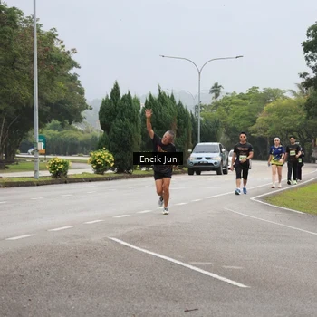 Runner Photo 8504265