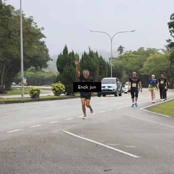 Runner Photo 8504267