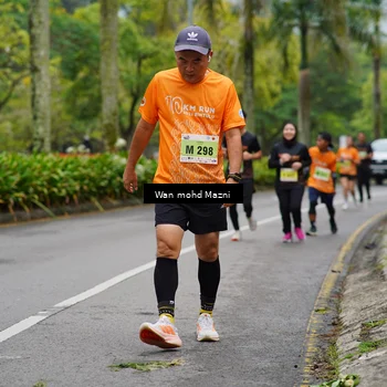 Runner Photo 8504280