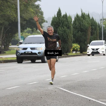 Runner Photo 8504281