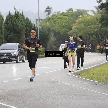 Runner Photo 8504292