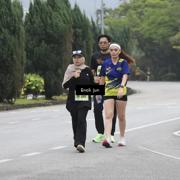 Runner Photo 8504312