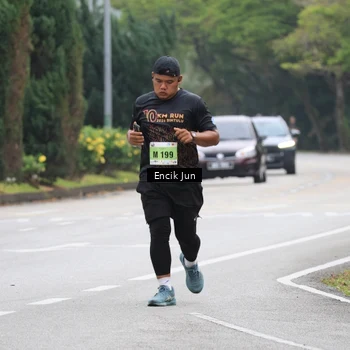 Runner Photo 8504347