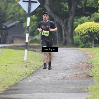 Runner Photo 8504354