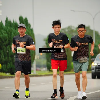 Runner Photo 8504373