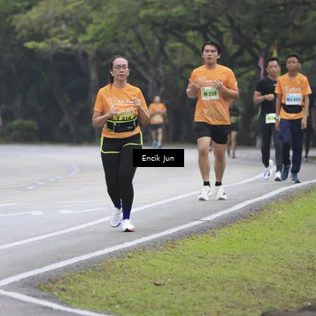 Runner Photo 8504385