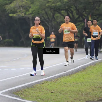 Runner Photo 8504386