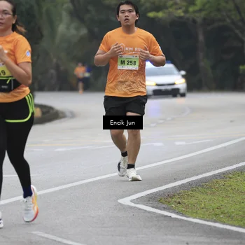 Runner Photo 8504411