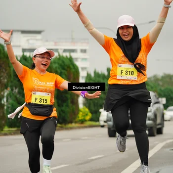 Runner Photo 8504418