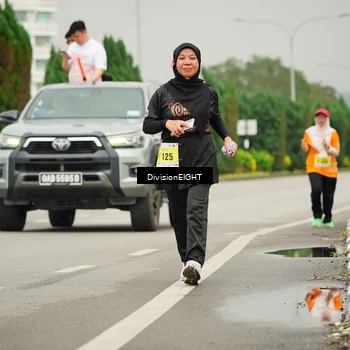 Runner Photo 8504421