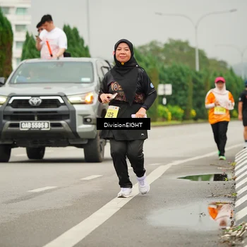 Runner Photo 8504424