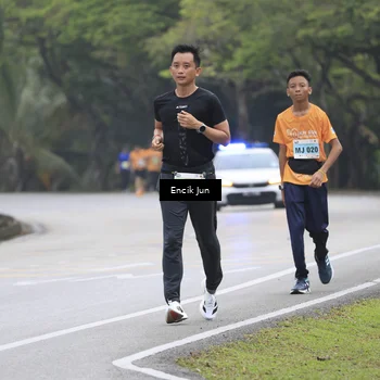 Runner Photo 8504435