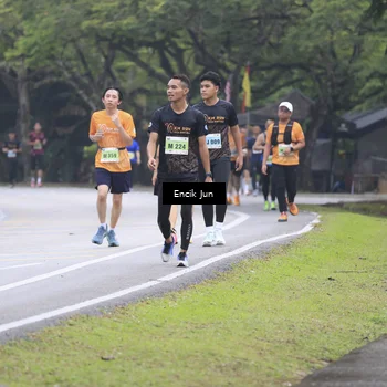 Runner Photo 8504454