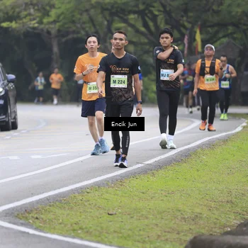 Runner Photo 8504458