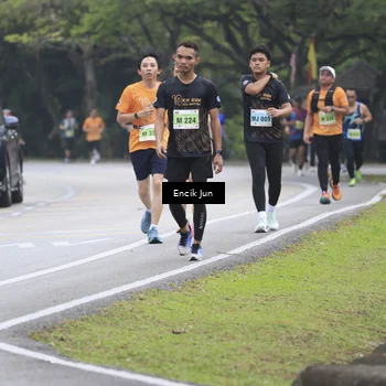 Runner Photo 8504471