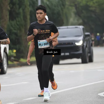 Runner Photo 8504506