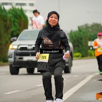 Runner Photo 8504507