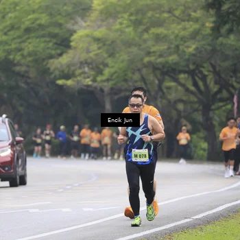 Runner Photo 8504510