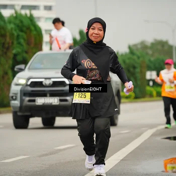 Runner Photo 8504515