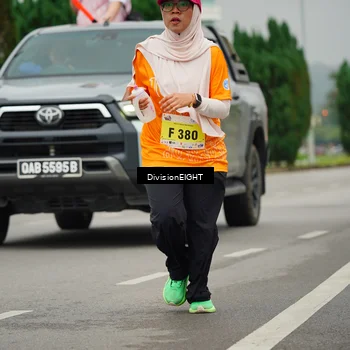Runner Photo 8504575