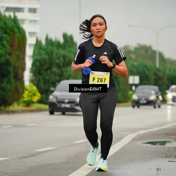 Runner Photo 8504651