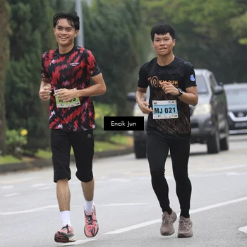 Runner Photo 8504660