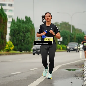 Runner Photo 8504669