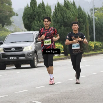 Runner Photo 8504677
