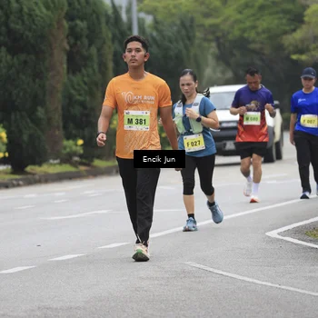 Runner Photo 8504701