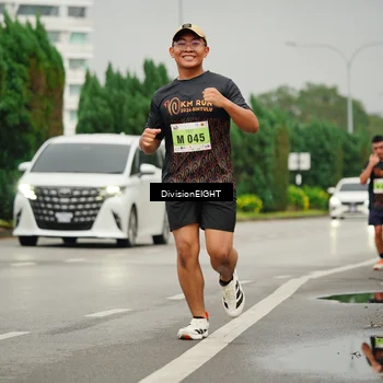 Runner Photo 8504708