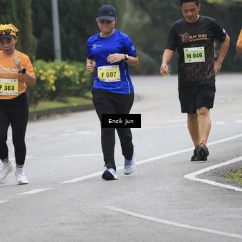 Runner Photo 8504711