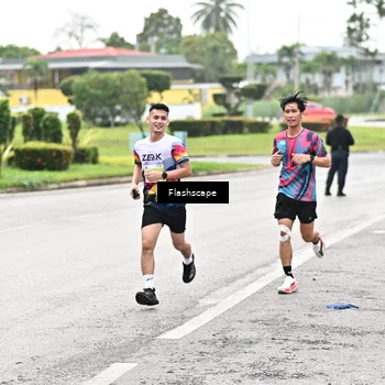 Runner Photo 8504733
