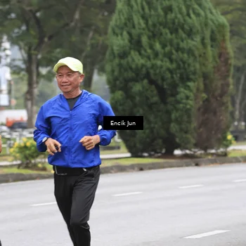Runner Photo 8504751