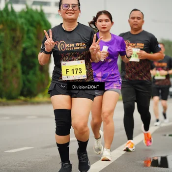 Runner Photo 8504774