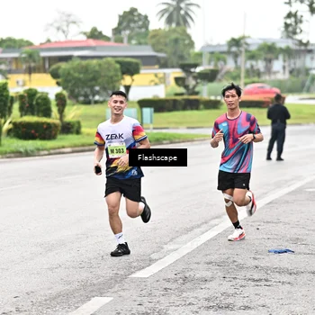 Runner Photo 8504793