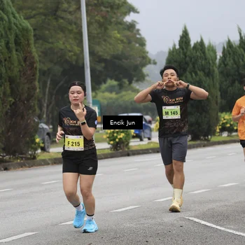 Runner Photo 8504840