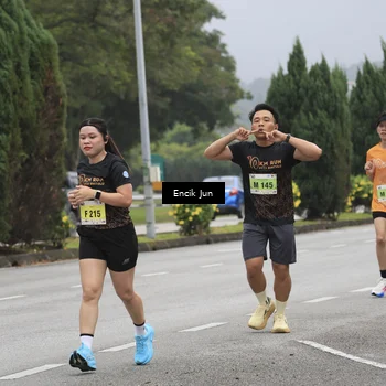 Runner Photo 8504856