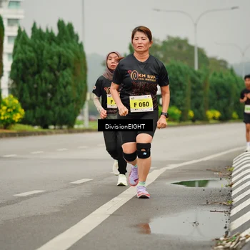Runner Photo 8504875