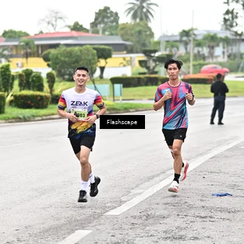 Runner Photo 8504893