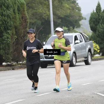 Runner Photo 8504902