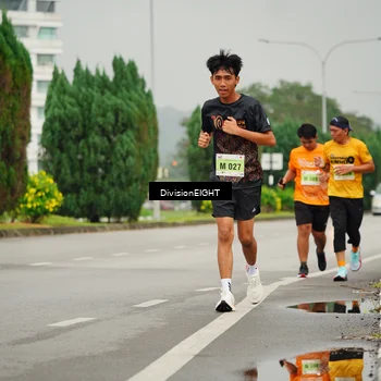 Runner Photo 8504905