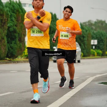 Runner Photo 8505009