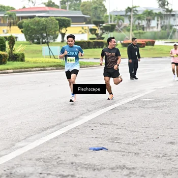 Runner Photo 8505071