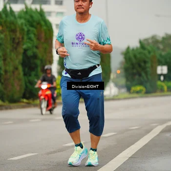 Runner Photo 8505072