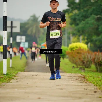 Runner Photo 8505289