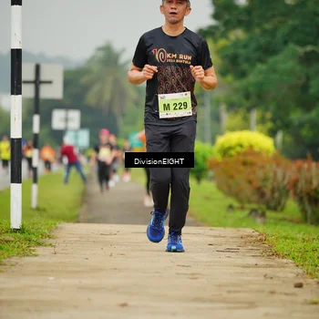 Runner Photo 8505333