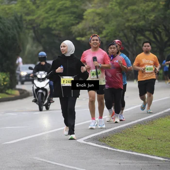 Runner Photo 8505360