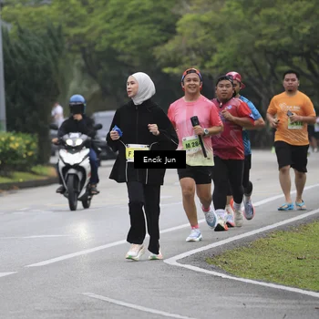 Runner Photo 8505367