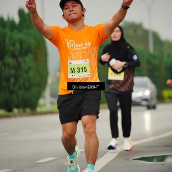 Runner Photo 8505638