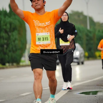 Runner Photo 8505649